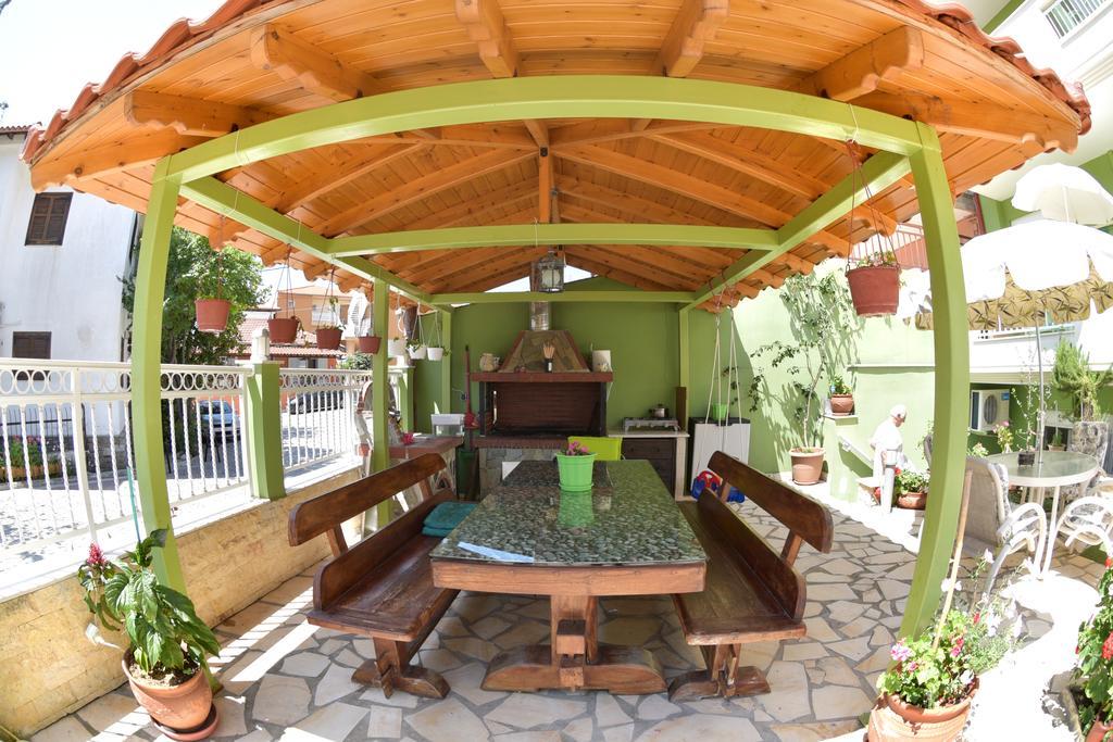 Phoenix Studios Sarti Dış mekan fotoğraf